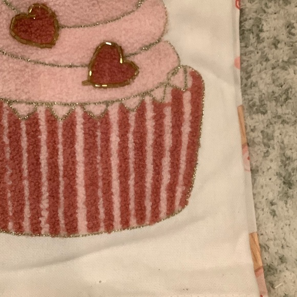 Pink Beaded Cupcake Kitchen Towels Set of Two NWT Cotton 20x28” Valentine - Picture 5 of 16